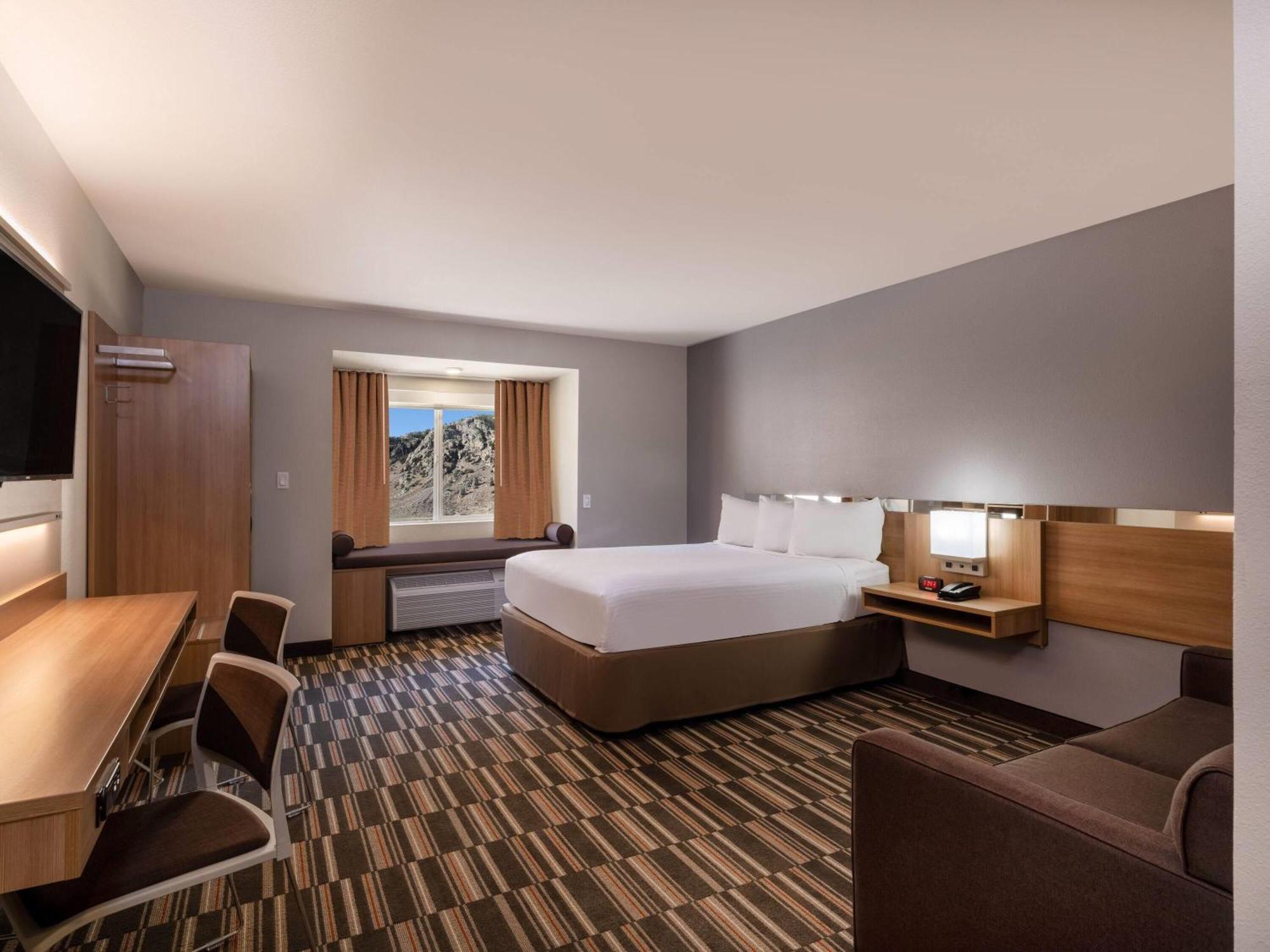 Microtel Inn & Suites By Wyndham Georgetown Lake Exterior foto